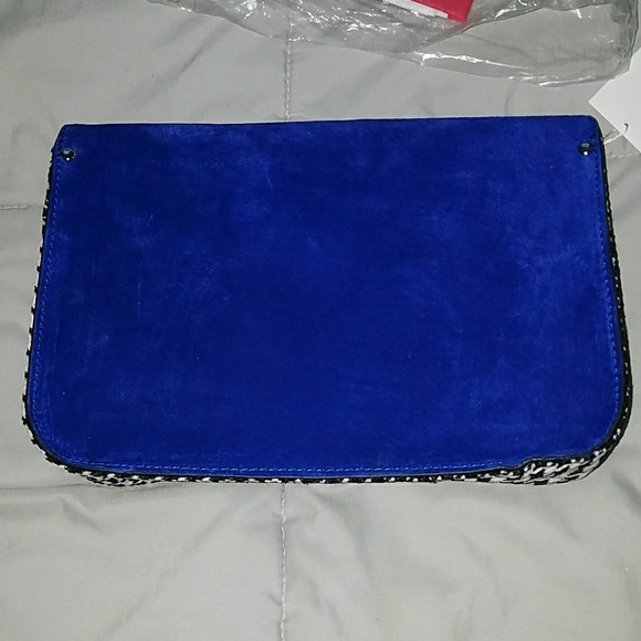 Hand Bag - Picture 2 of 7