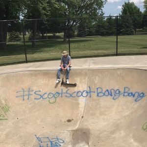 Meet your Posher, Adrian