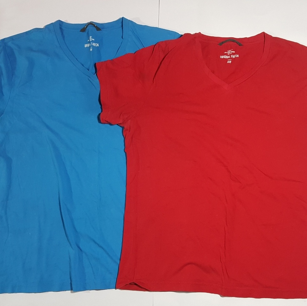 2 H&M MEN'S V NECK SZ L