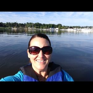 Meet your Posher, Renee