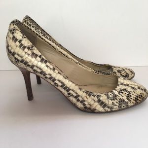Coach Snakeskin Pumps Size 7.5 B Narrow Leather
