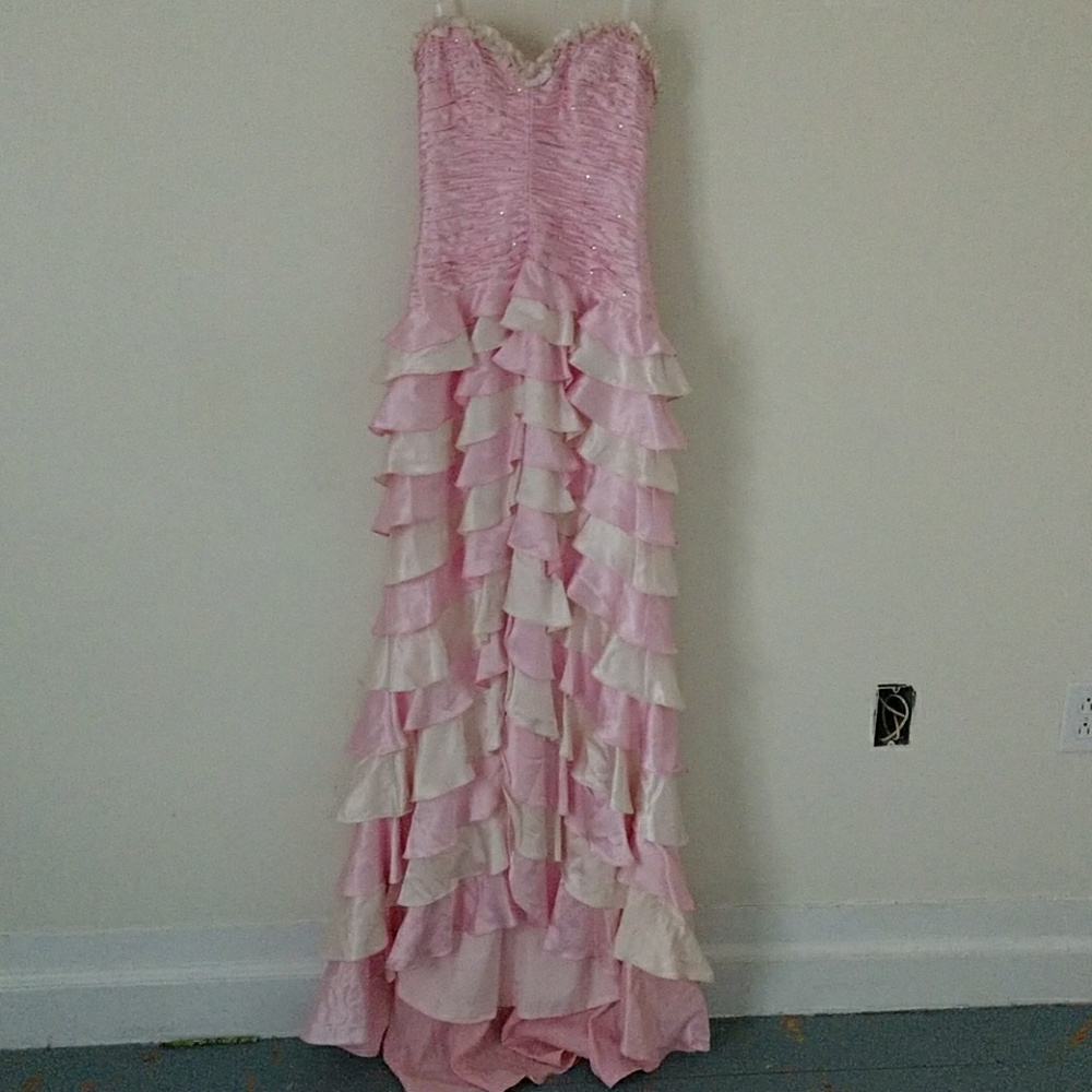 Prom/pageant gown