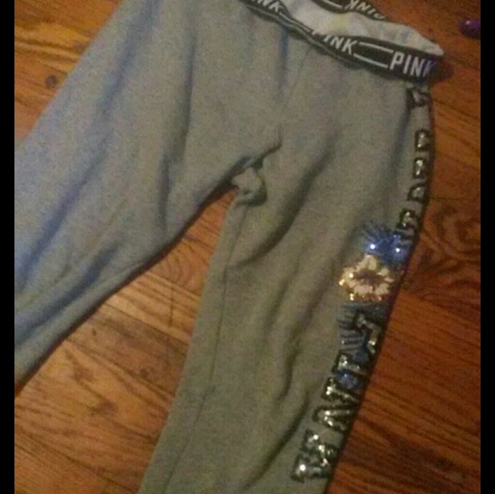 Rarest PINK sweats. Smll vs