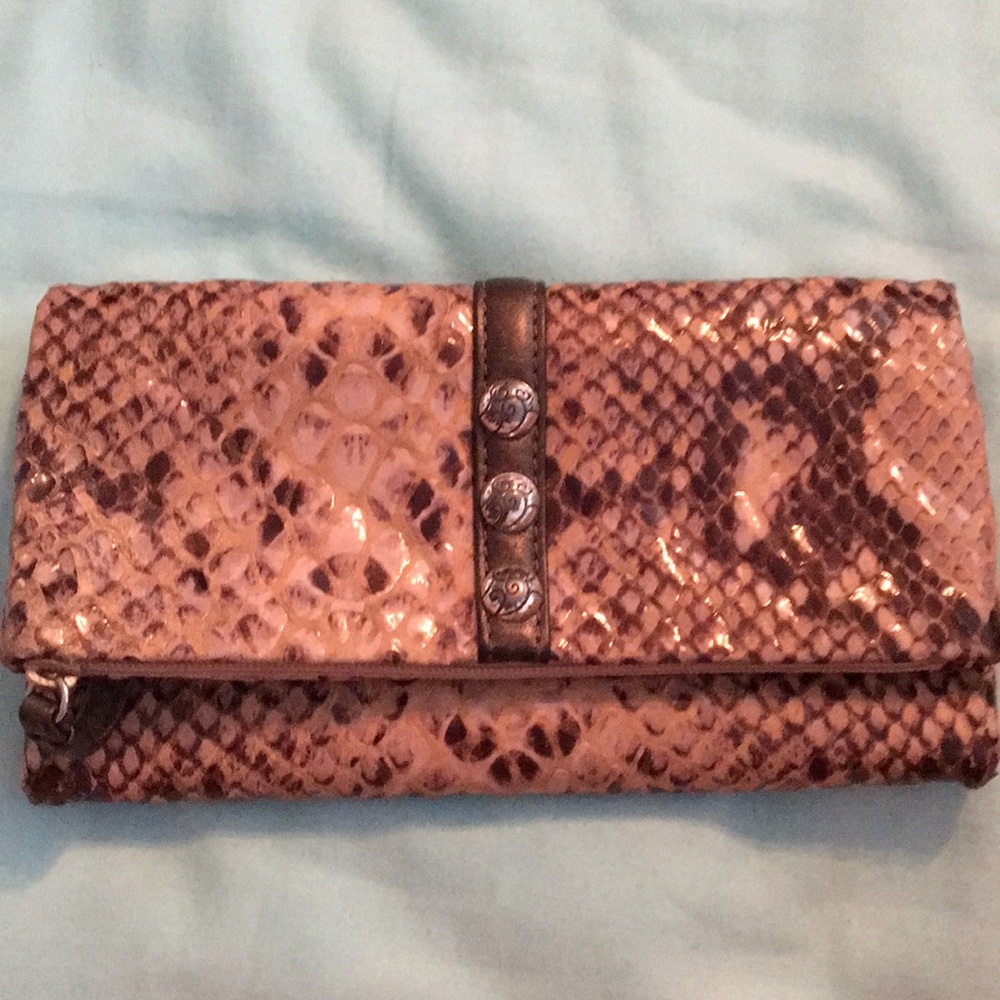Brighton wallet