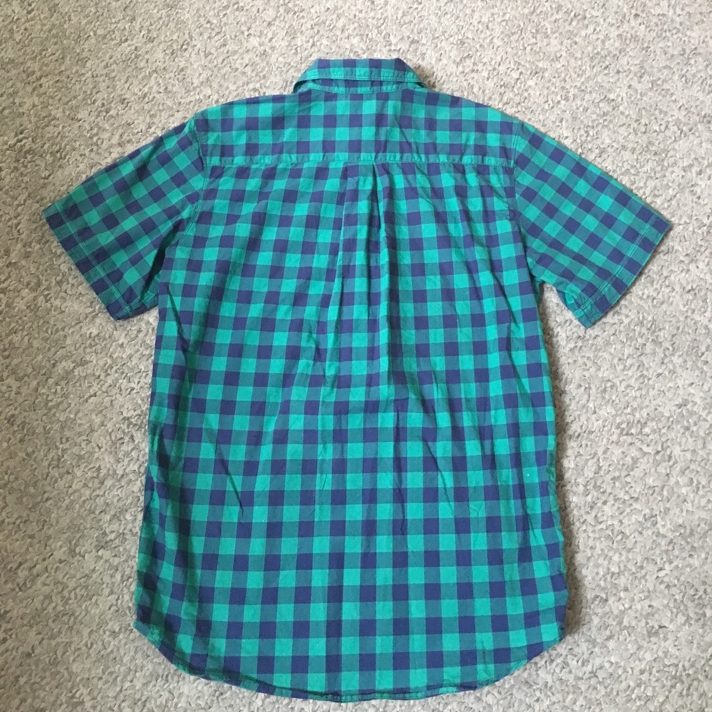 Button down shirt. - Picture 3 of 3