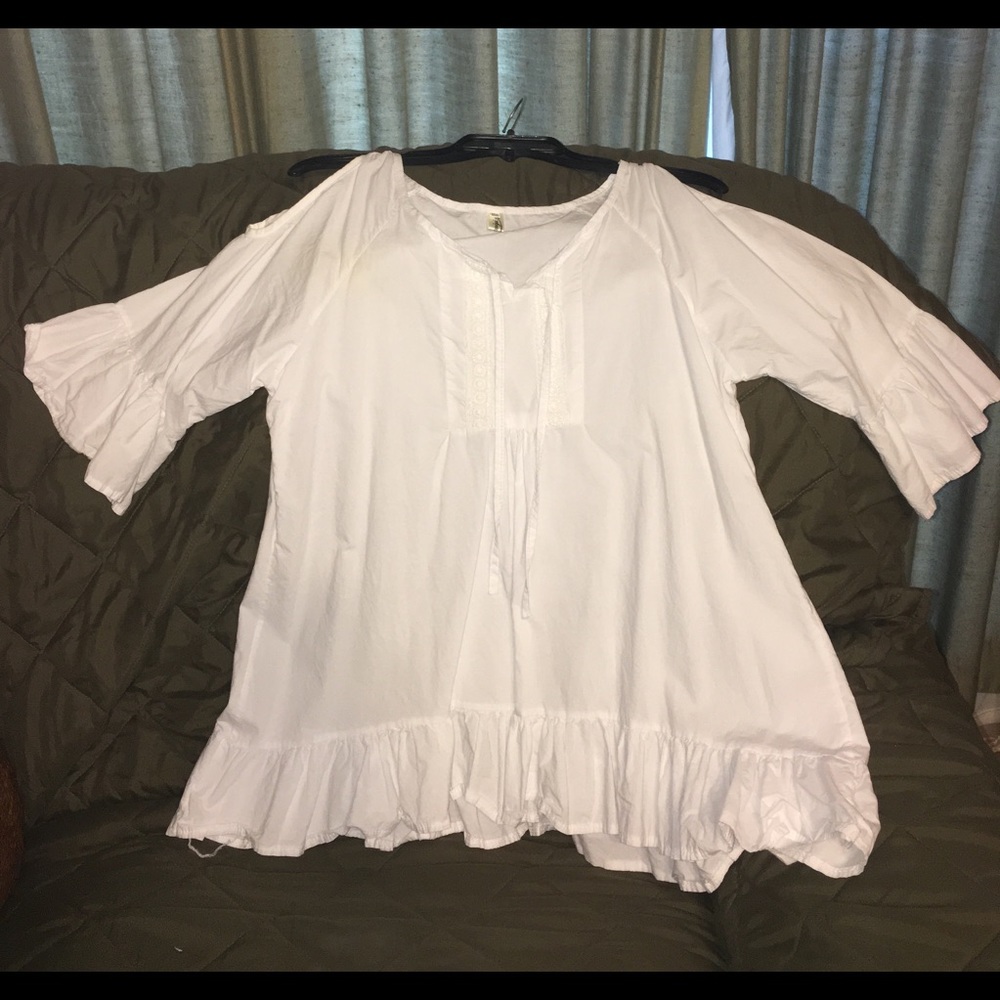 NWOT Ladies Shirt