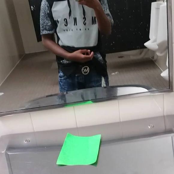 Meet your Posher, Isaac - Picture 1 of 1