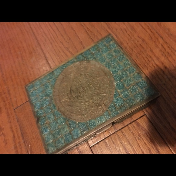 Vintage turquoise Mayan calendar cigarette box - Picture 2 of 4