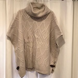 Poncho sweater