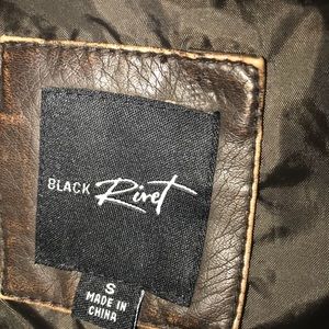 Black Rivet destressed pleather bomber jacket sz s