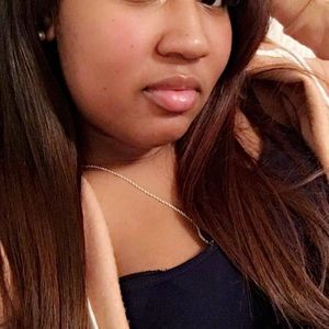 Meet your Posher, Antonia