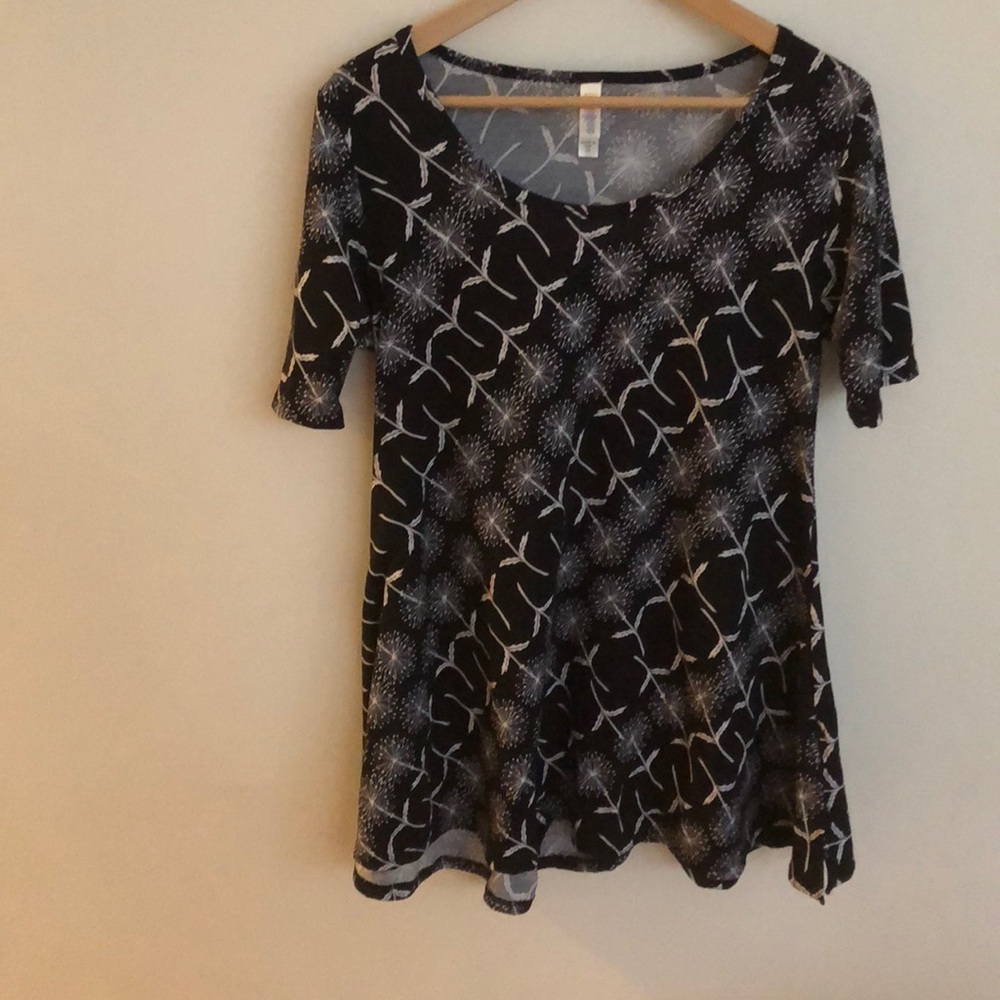 LuLaRoe Perfect T... size XS