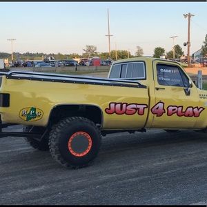 Meet your Posher, Janis