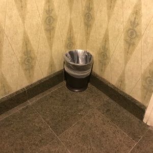 Meet your Posher, Logan