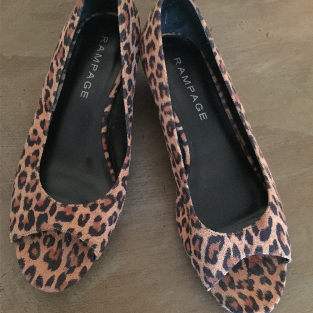 RAMPAGE Peek-a-boo wedge Leopard print shoe