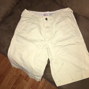 American Eagle shorts size 32