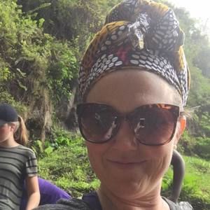 Meet your Posher, Joy