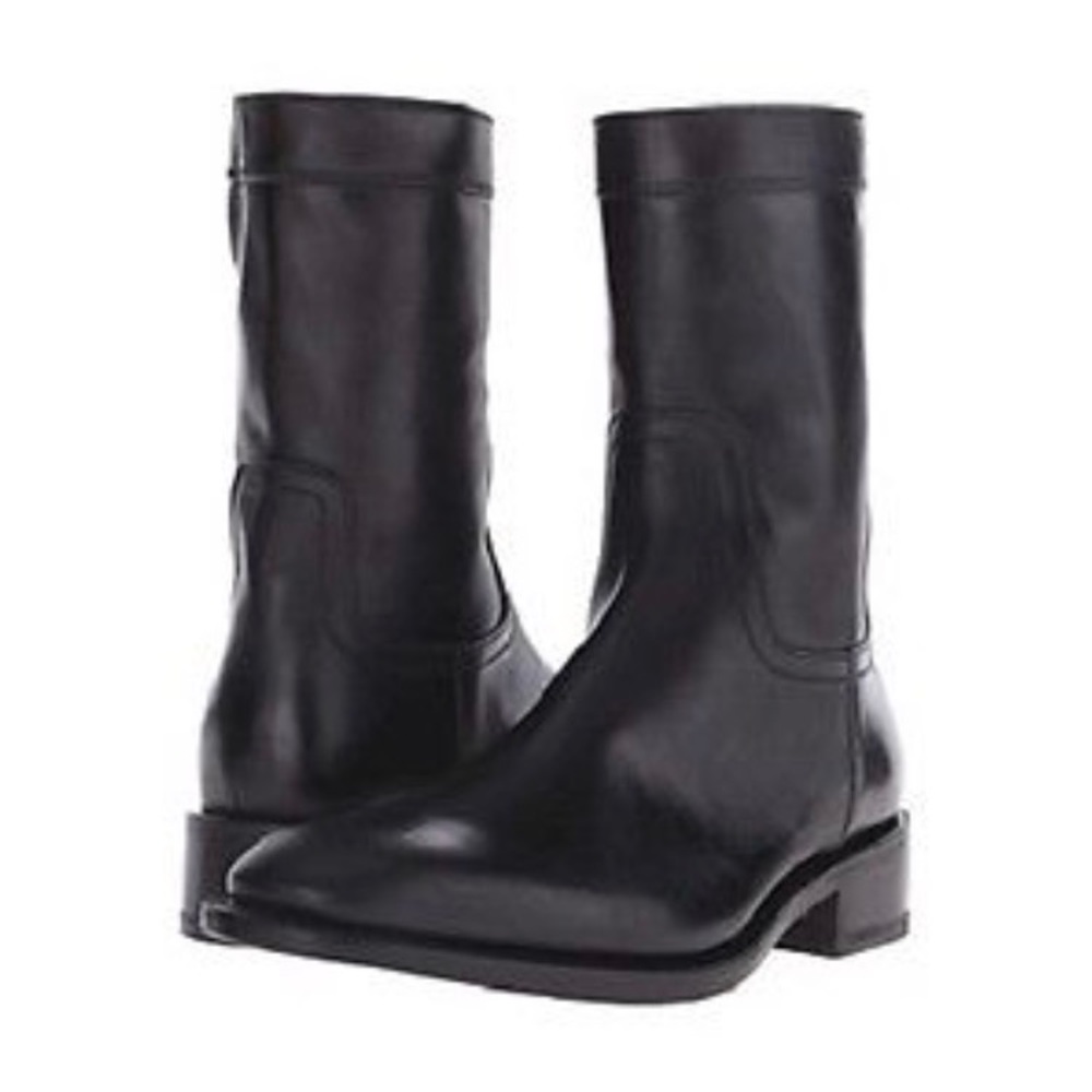 Dsquared2 with box worn 1 time men boots size 43