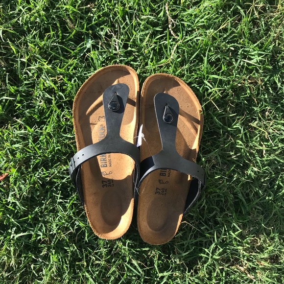 Birkenstock Shoes - 💯❤️Birkenstock Gizeh Size 7❗️❗️New with tags