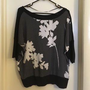 Floral black polka dotted patterned top