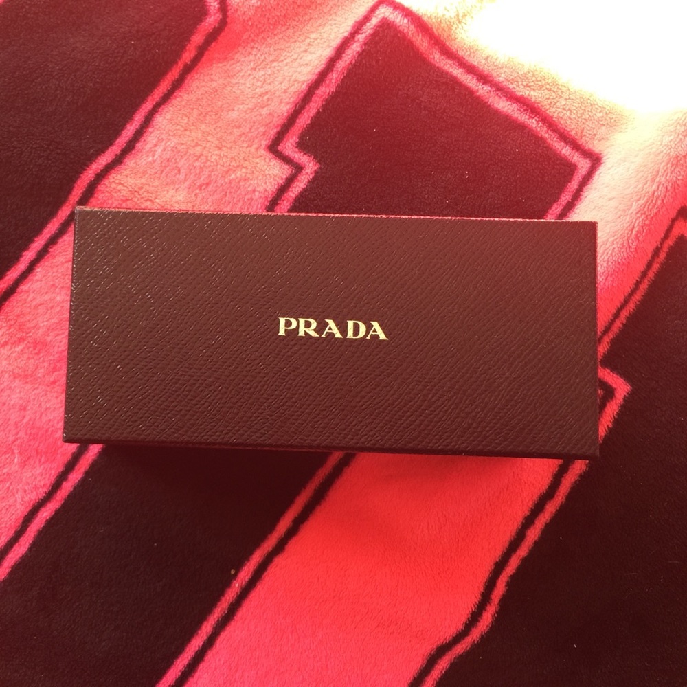 Prada box