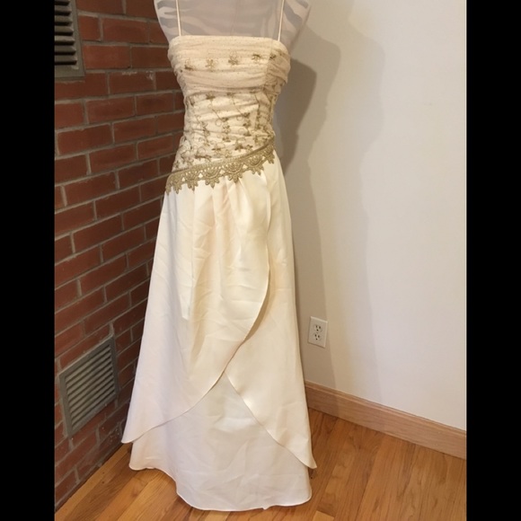 Blondie Nites Wedding Dress