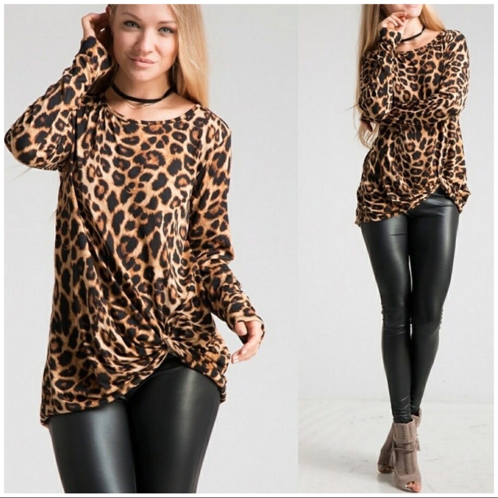 π₯LAST ONE! Leopard Print Top - Picture 3 of 4