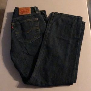 Levi jeans light/dark colors