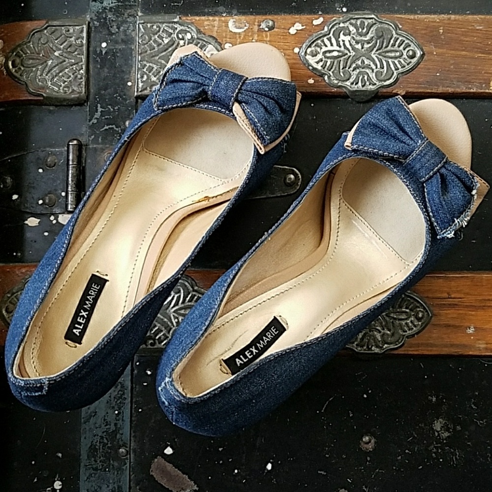 SOLD Alex Marie Heels