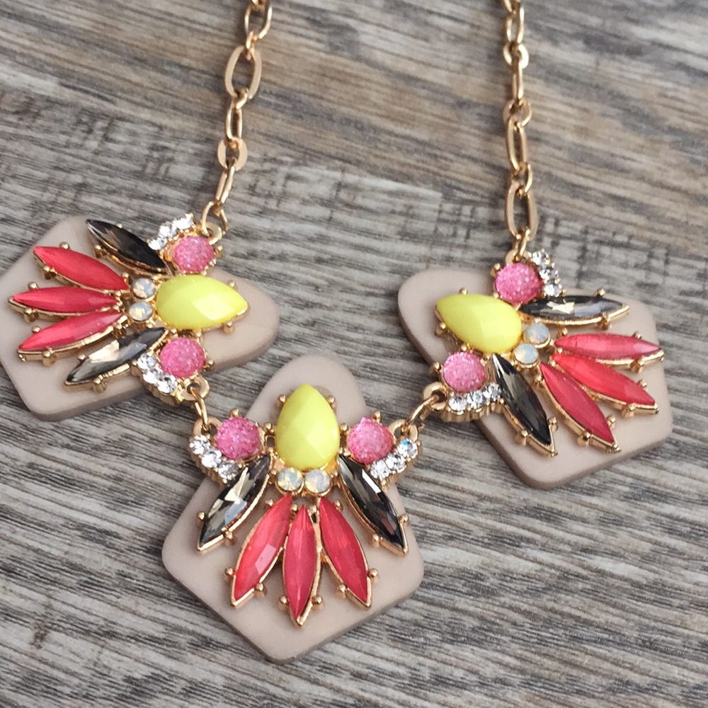 Pink bling rhinestone gold necklace nwt