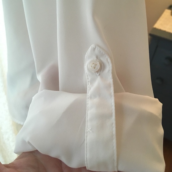 Old Navy White Blouse - Picture 2 of 6