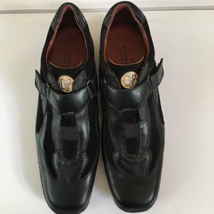 Donald J Pliner sport shoes