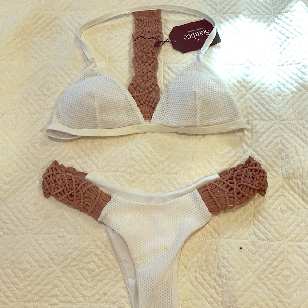 White crotchet detail bikini