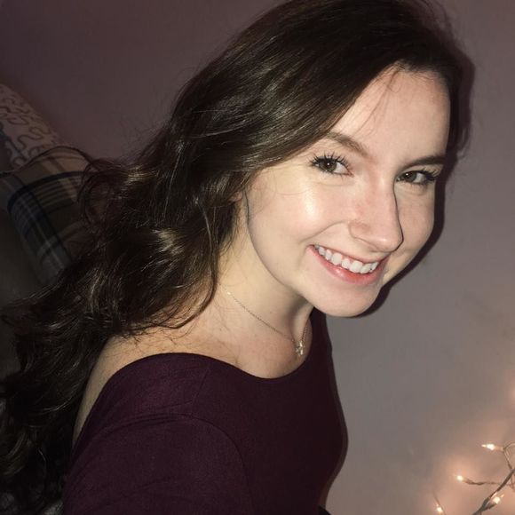 Meet your Posher, Hannah - Picture 1 of 1