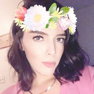 Meet your Posher, Paola