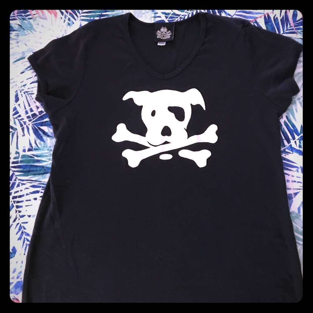 Ladies Dog Skull and Crossbones t-shirt