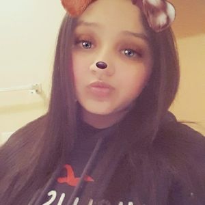 Meet your Posher, Alexandra