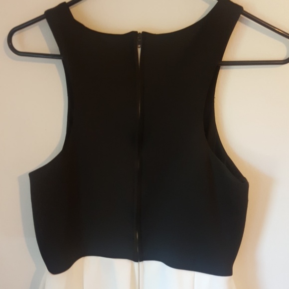 Dress - Picture 4 of 5