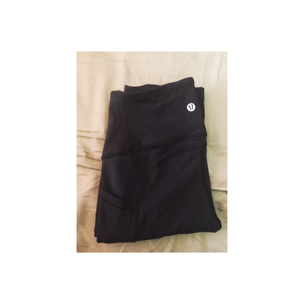 Lululemon all the right places pants size 4 - Picture 4 of 4