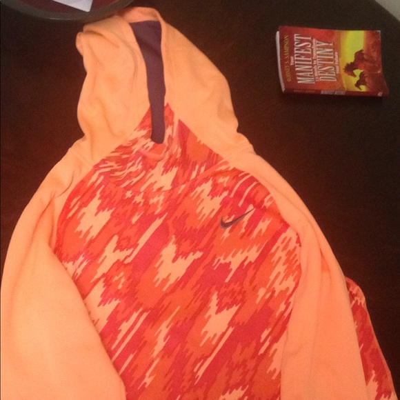 Woman's nike dri fit hoodie - Picture 1 of 3