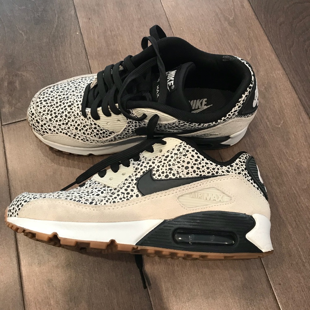 Women’s Nike Airmax 90 Premium Safari