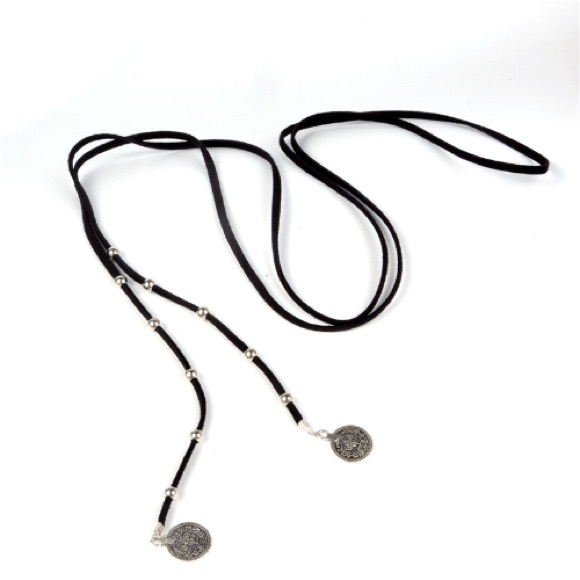 Velvet Choker Necklace - Picture 2 of 2