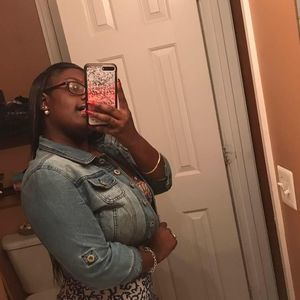 Meet your Posher, Alea