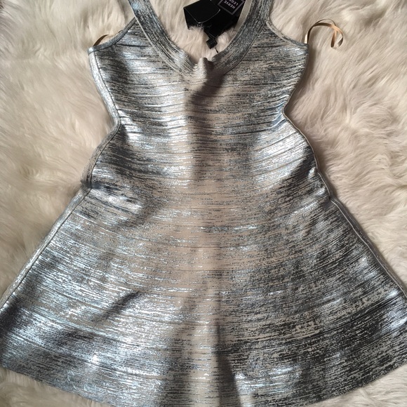 Authentic new HERVE LEGER EVA DRESS IN ICY GRAY - Picture 4 of 8