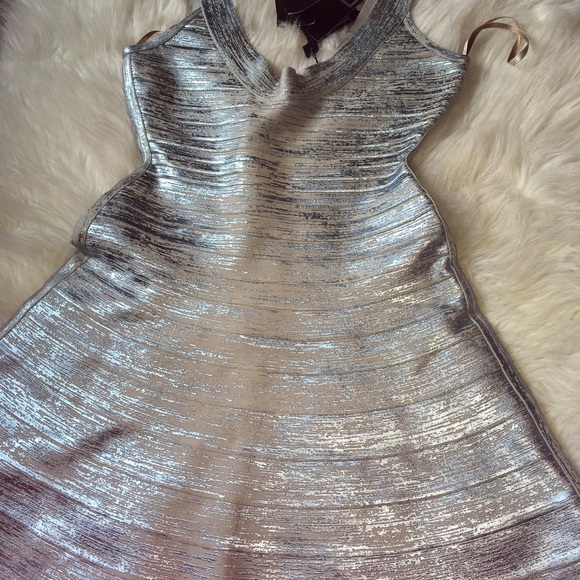 Authentic new HERVE LEGER EVA DRESS IN ICY GRAY - Picture 6 of 8