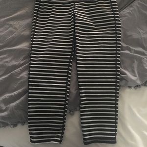 Cropped Athleta Leggings - Striped!