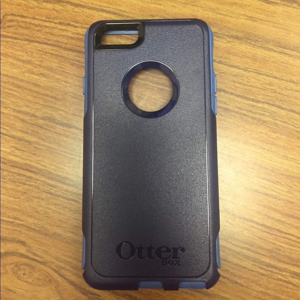 Otter box! Only used for a few weeks!
