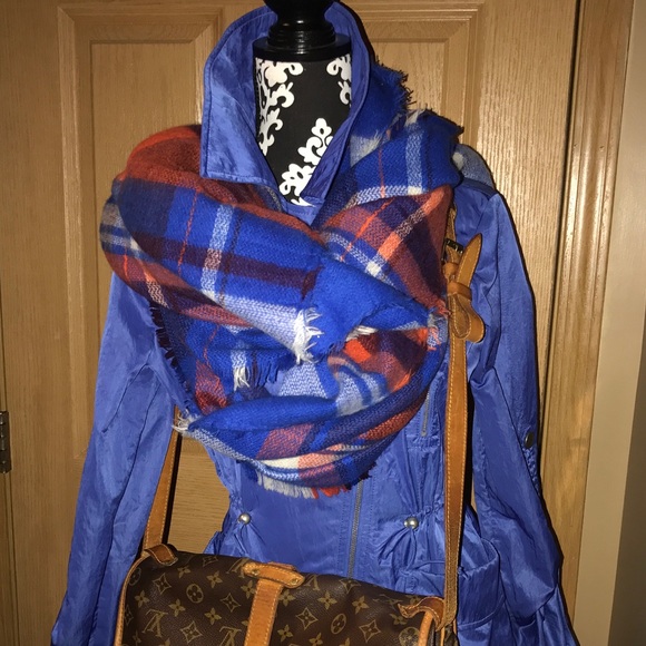Zara Accessories - New with tags Zara plaid blanket scarf!!!