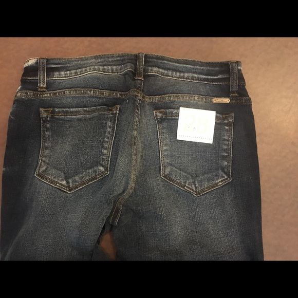 Kan Can Distressed Ankle Skinny - Picture 4 of 6