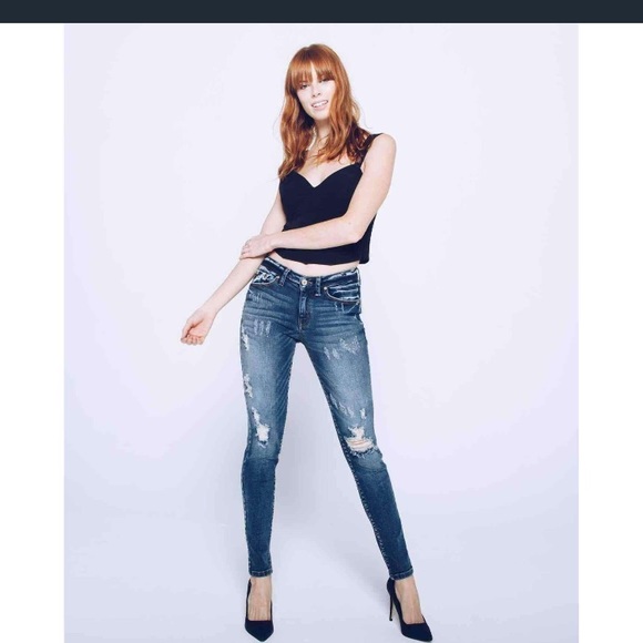 Kan Can Distressed Ankle Skinny - Picture 5 of 6